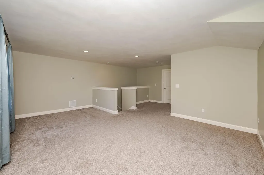 22 Sierra Hill Drive Dover NH 03820