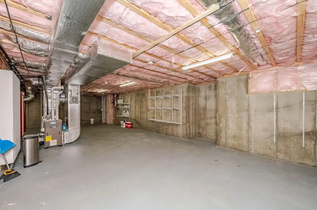 22 Sierra Hill Drive Dover NH 03820