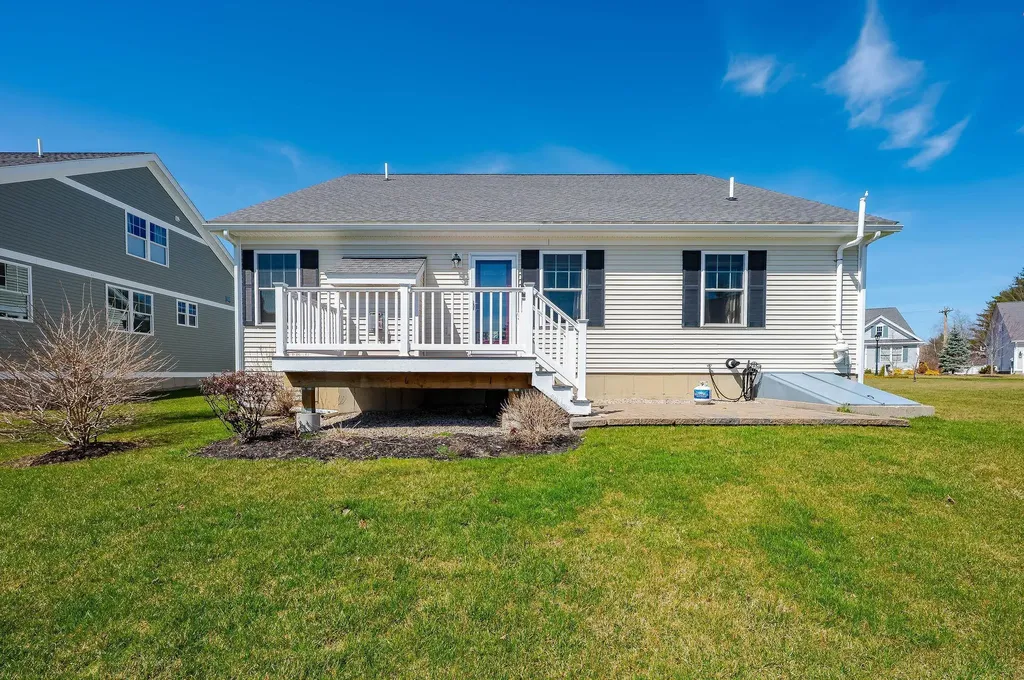 22 Sierra Hill Drive Dover NH 03820