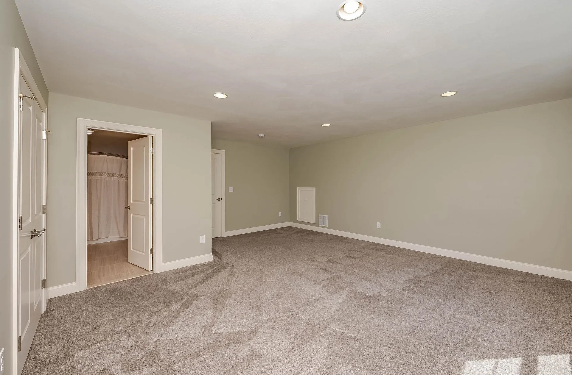 22 Sierra Hill Drive Dover NH 03820