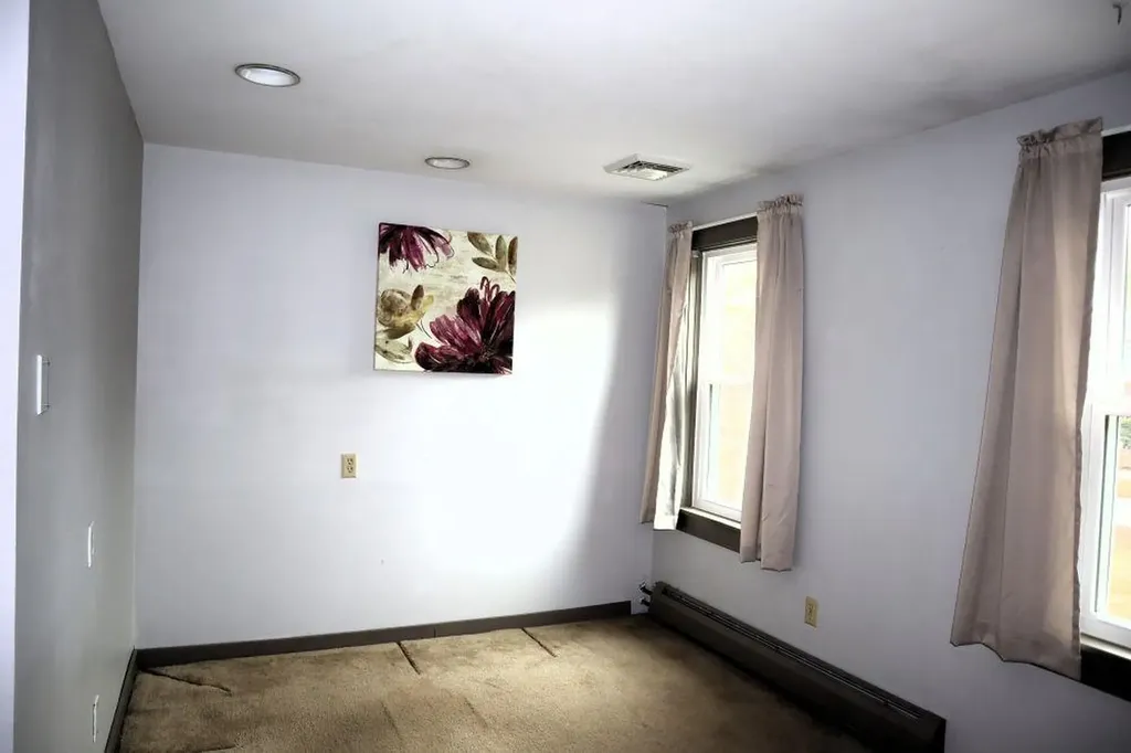 12 Woodside Lane Rochester NH 03867