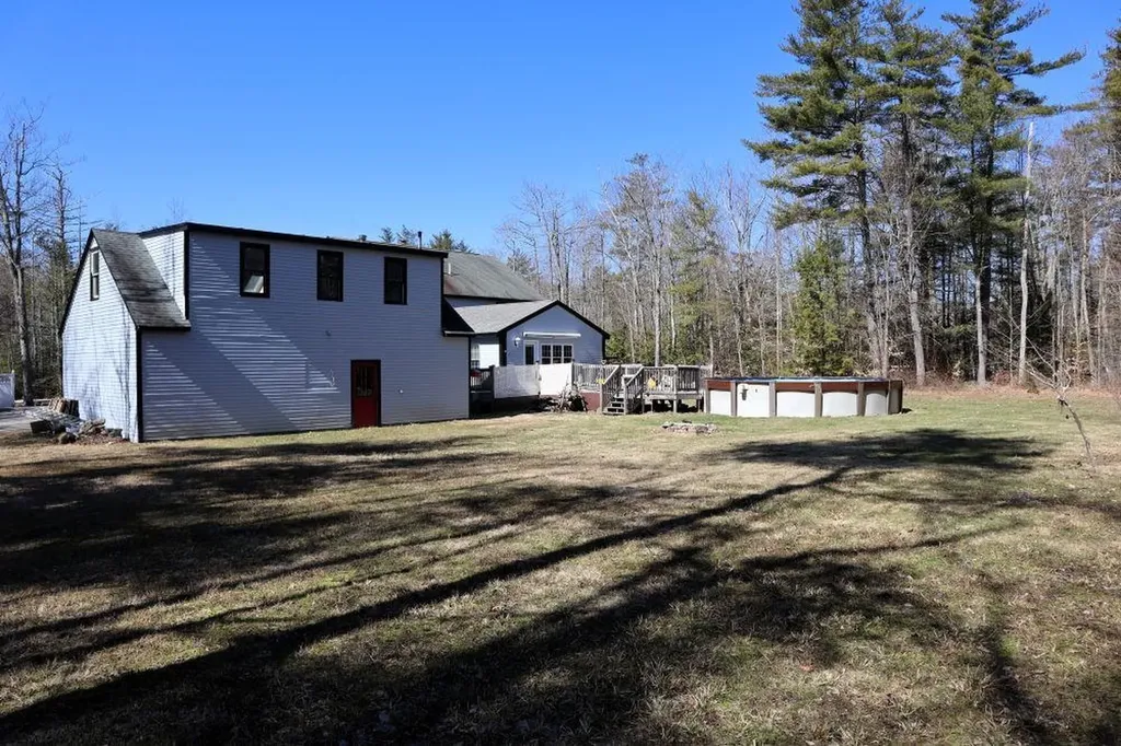 12 Woodside Lane Rochester NH 03867