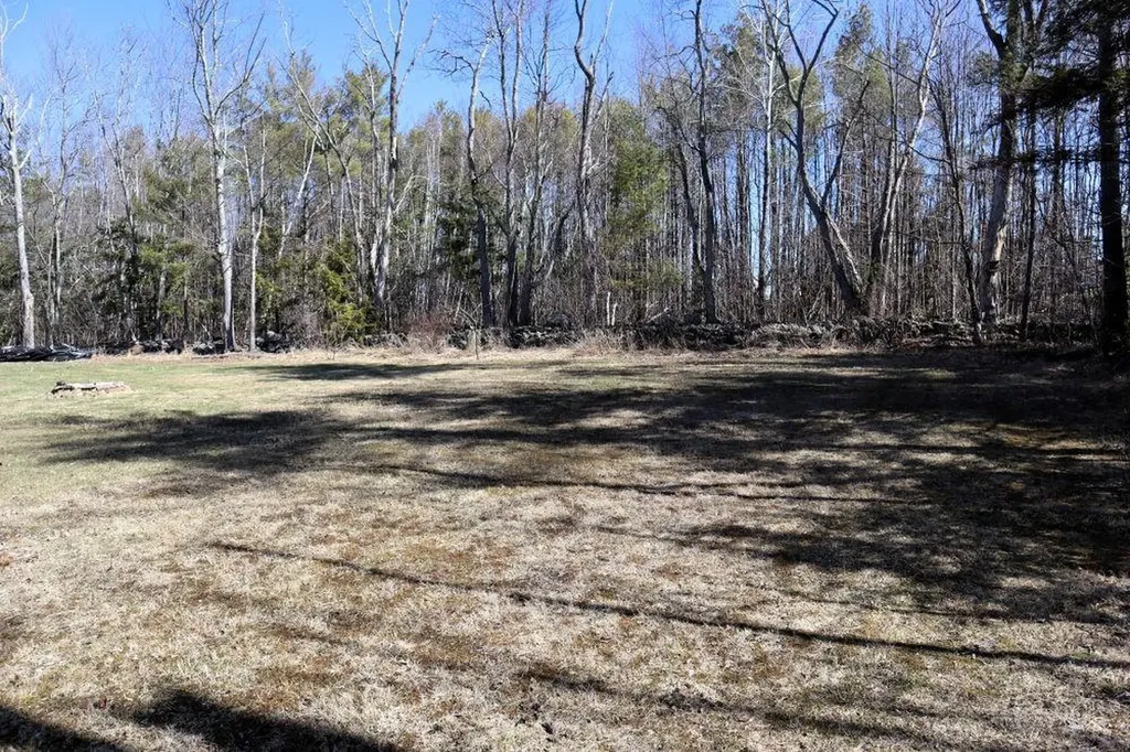 12 Woodside Lane Rochester NH 03867