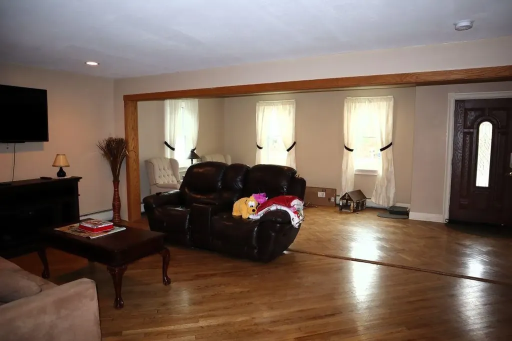 12 Woodside Lane Rochester NH 03867