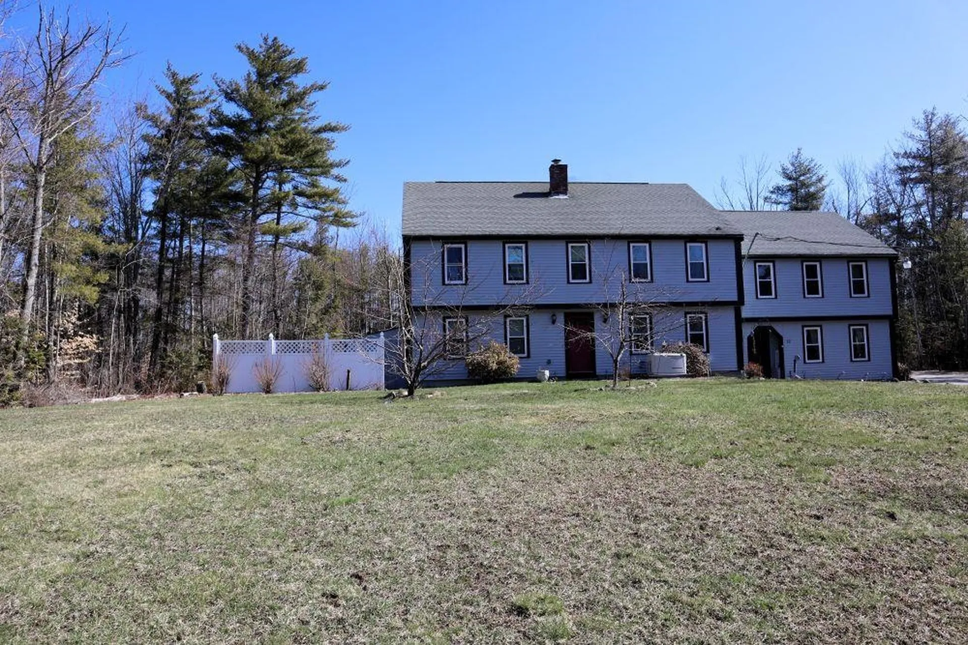 12 Woodside Lane Rochester NH 03867