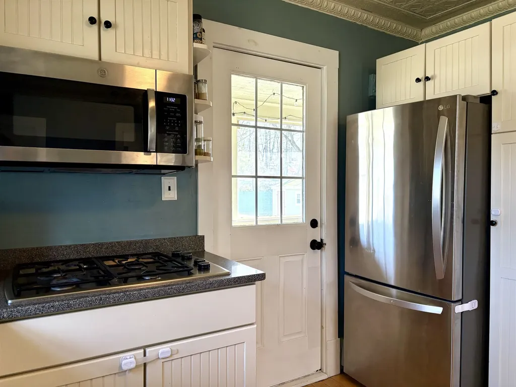 148 North Main Street Lebanon NH 03784