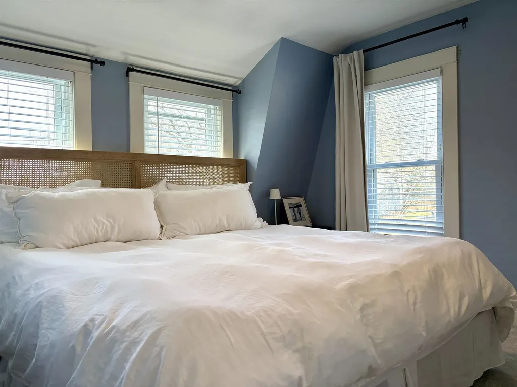 148 North Main Street Lebanon NH 03784