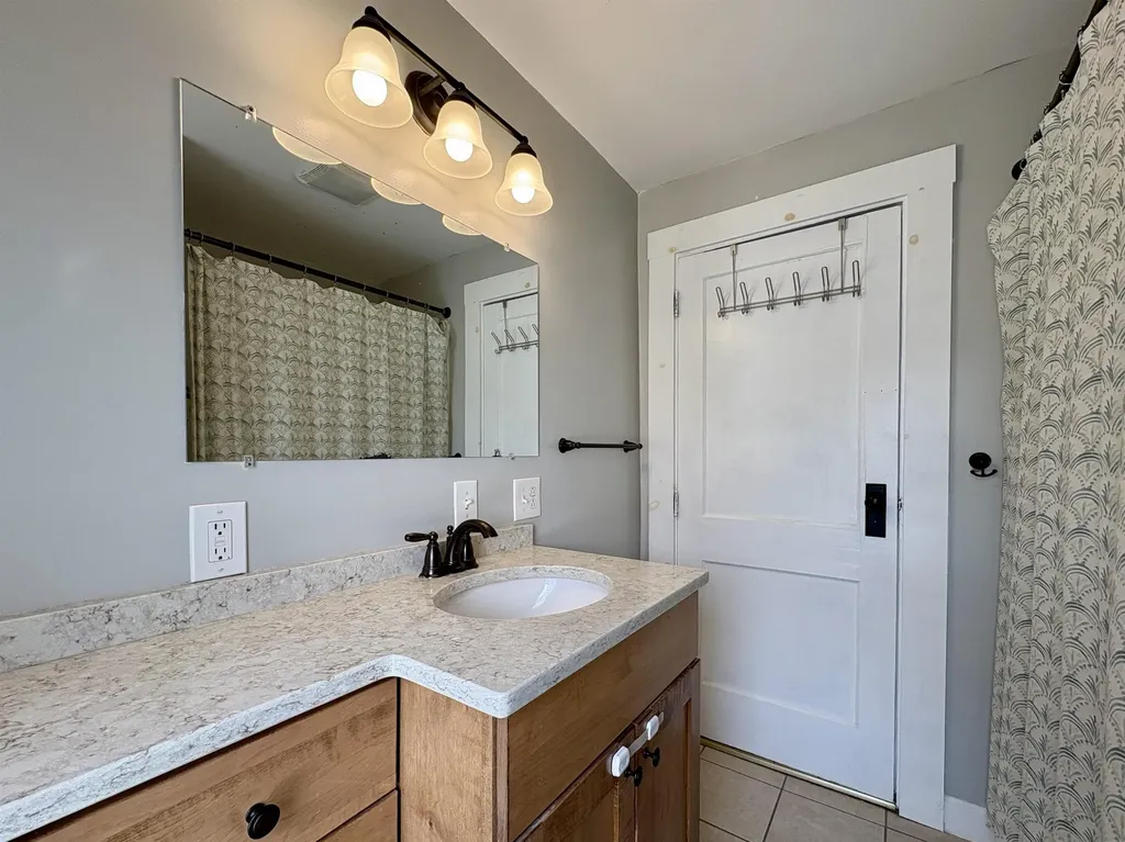 148 North Main Street Lebanon NH 03784