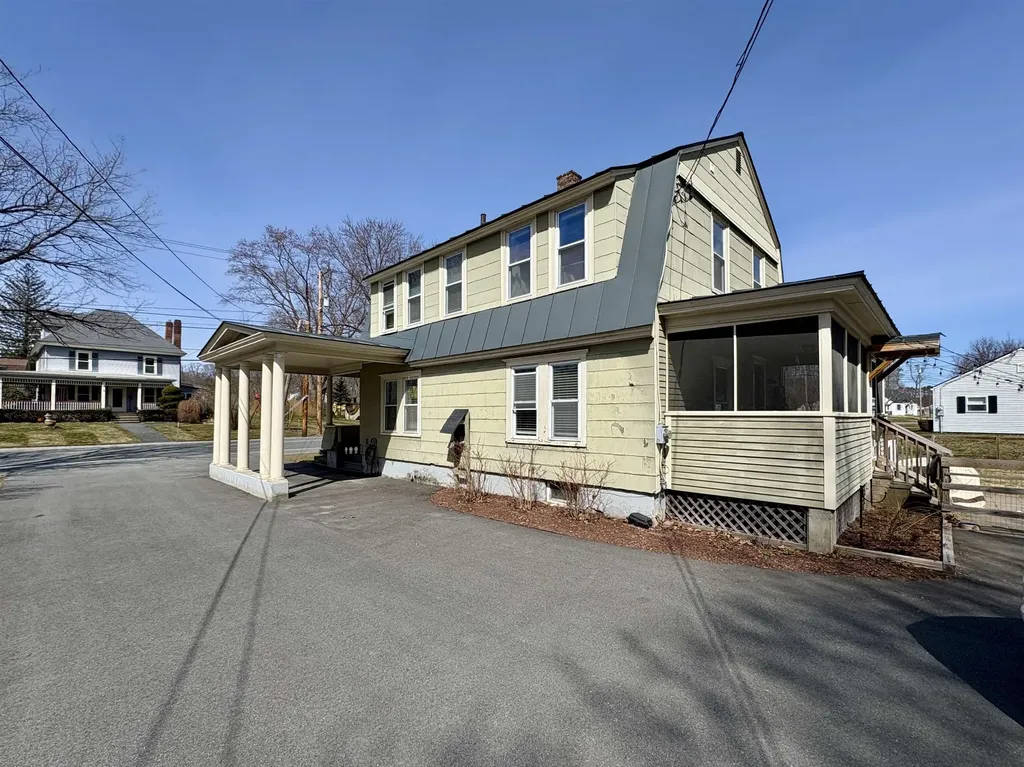 148 North Main Street Lebanon NH 03784