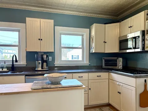 148 North Main Street Lebanon NH 03784