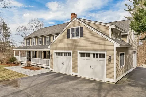 8 Veronica Drive Bedford NH 03110