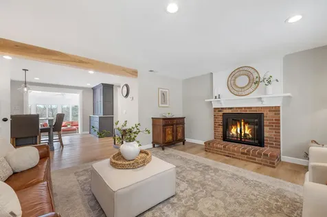 8 Veronica Drive Bedford NH 03110