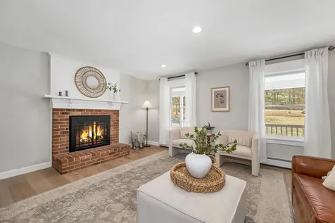 8 Veronica Drive Bedford NH 03110