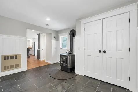 8 Veronica Drive Bedford NH 03110