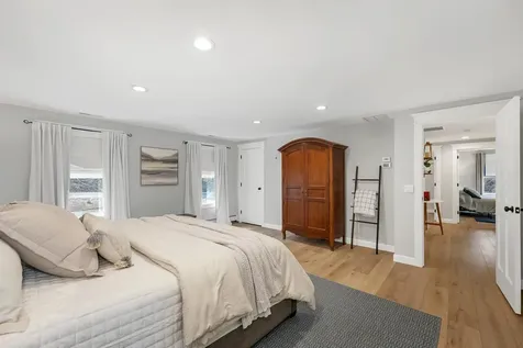 8 Veronica Drive Bedford NH 03110