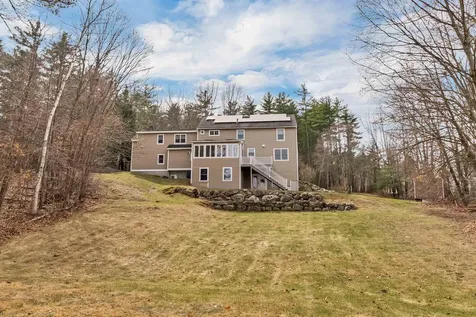 8 Veronica Drive Bedford NH 03110