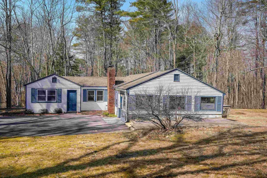 27 Alexander Road Dunbarton NH 03046