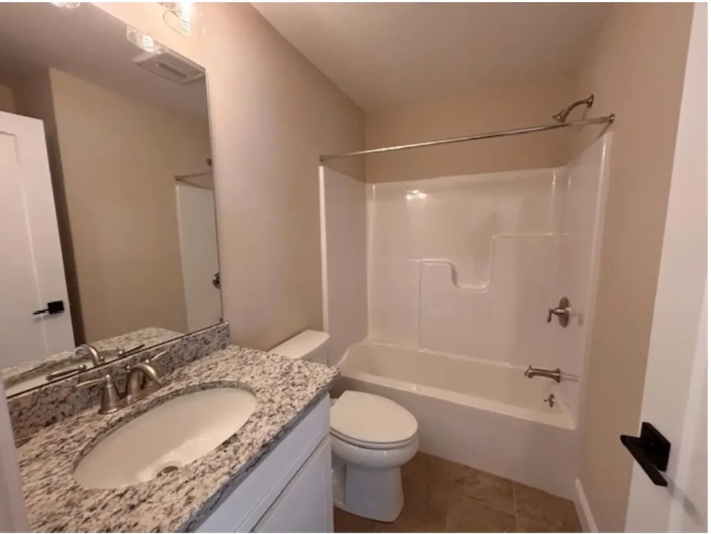 8 Taylor Circle Brentwood NH 03833