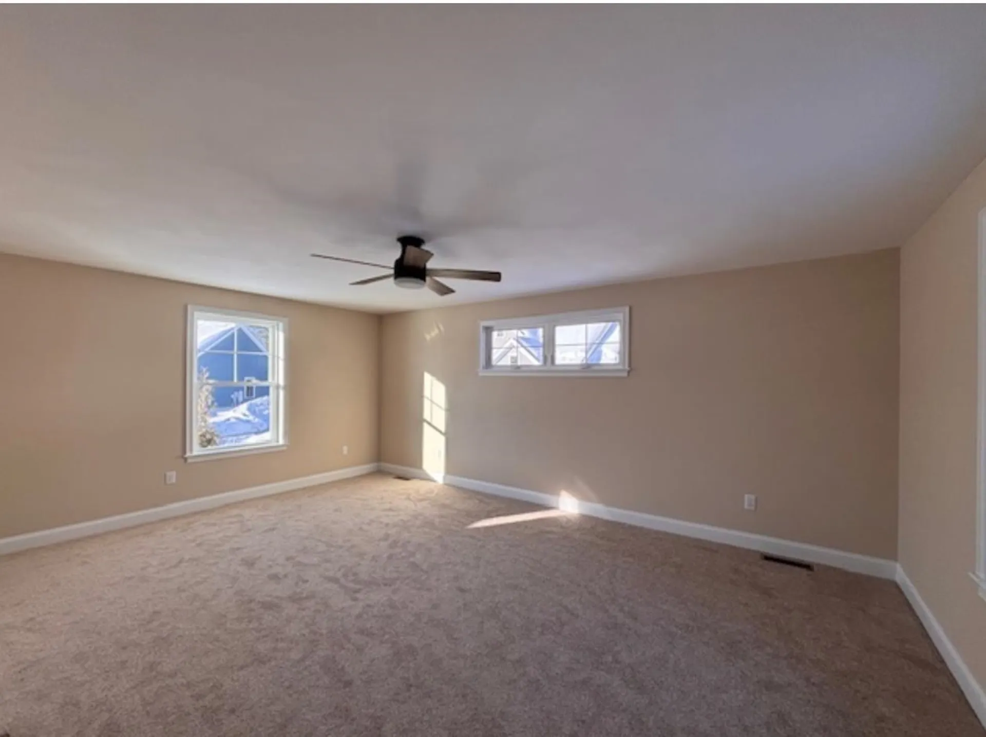 8 Taylor Circle Brentwood NH 03833