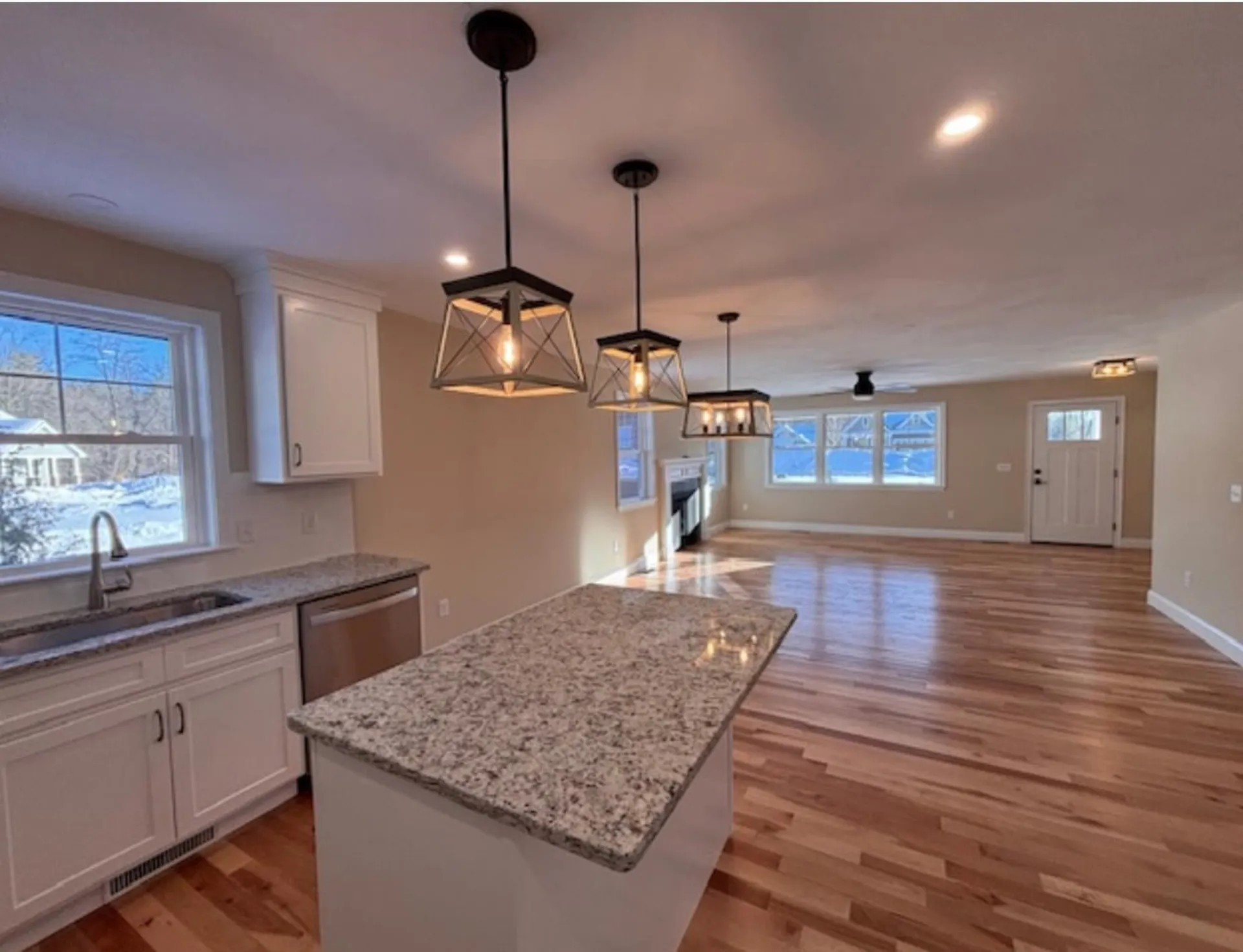 8 Taylor Circle Brentwood NH 03833