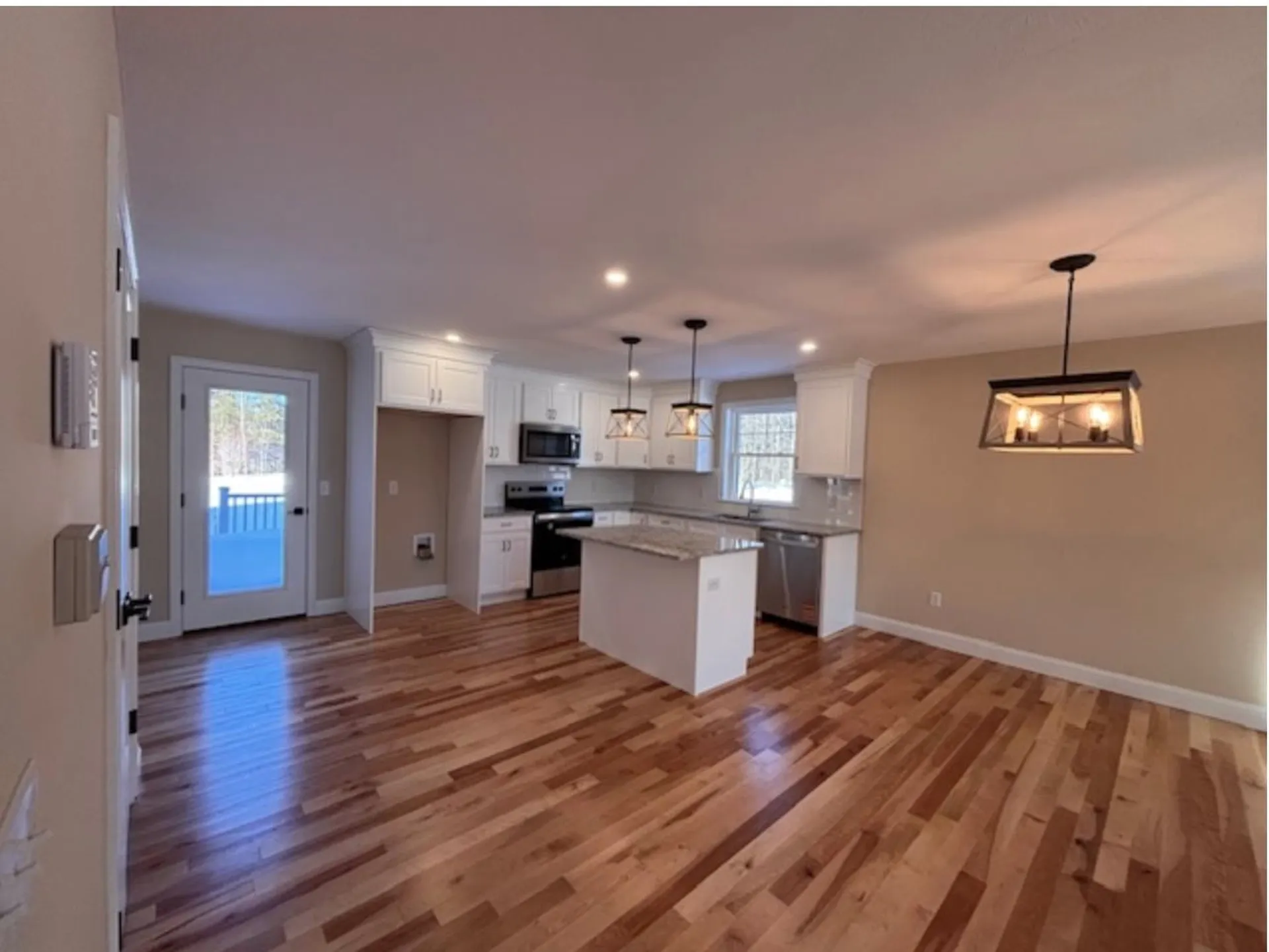 8 Taylor Circle Brentwood NH 03833