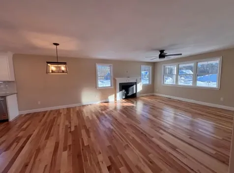 8 Taylor Circle Brentwood NH 03833