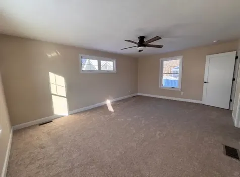 8 Taylor Circle Brentwood NH 03833