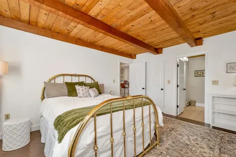 21 Brewster Heights Wolfeboro NH 03894