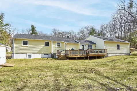 9 Robin Road Derry NH 03038