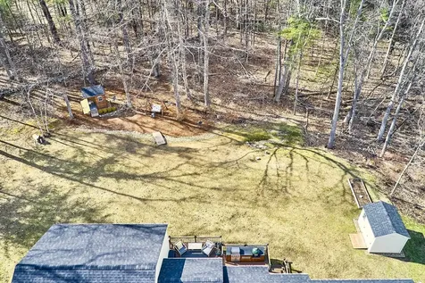 9 Robin Road Derry NH 03038