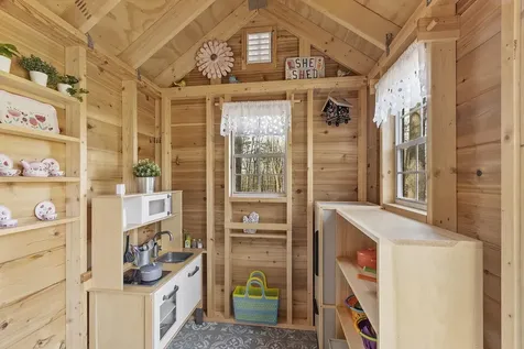 9 Robin Road Derry NH 03038