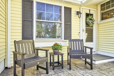 9 Robin Road Derry NH 03038