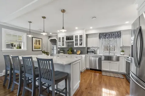 9 Robin Road Derry NH 03038