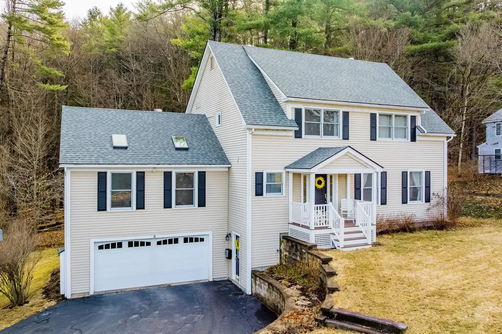 3 Crowley Terrace Hanover NH 03755