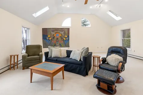 3 Crowley Terrace Hanover NH 03755