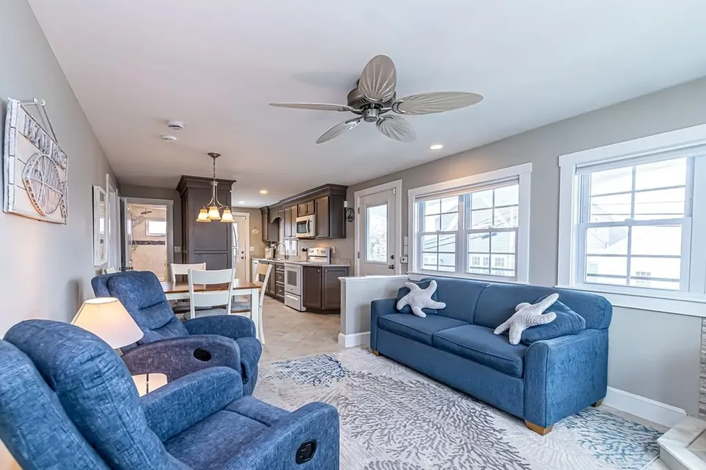 17 Cole Street Hampton NH 03874