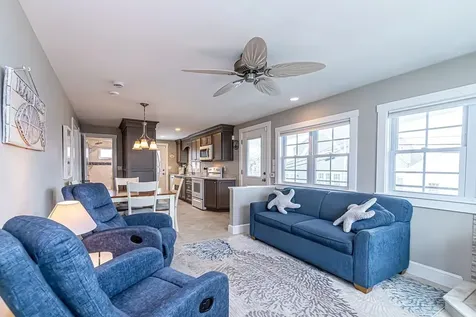 17 Cole Street Hampton NH 03874