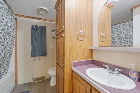 385 Sandogardy Pond Road Northfield NH 03276