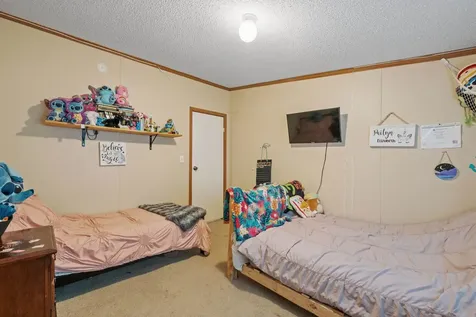 385 Sandogardy Pond Road Northfield NH 03276