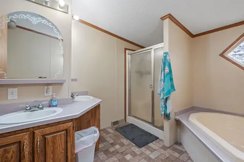 385 Sandogardy Pond Road Northfield NH 03276