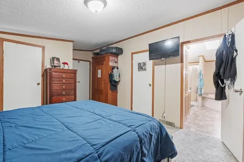 385 Sandogardy Pond Road Northfield NH 03276