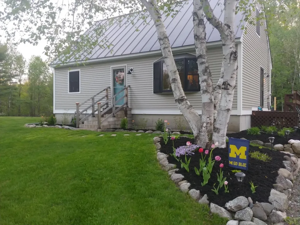 90 Lapan Circle Enfield NH 03748