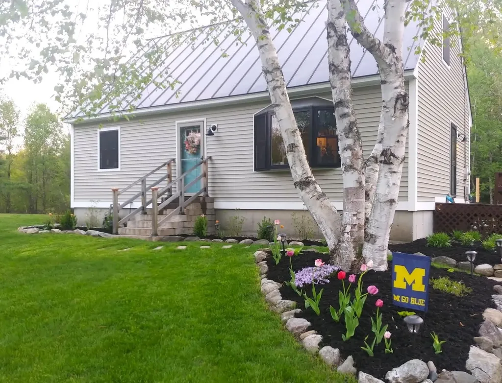 90 Lapan Circle Enfield NH 03748