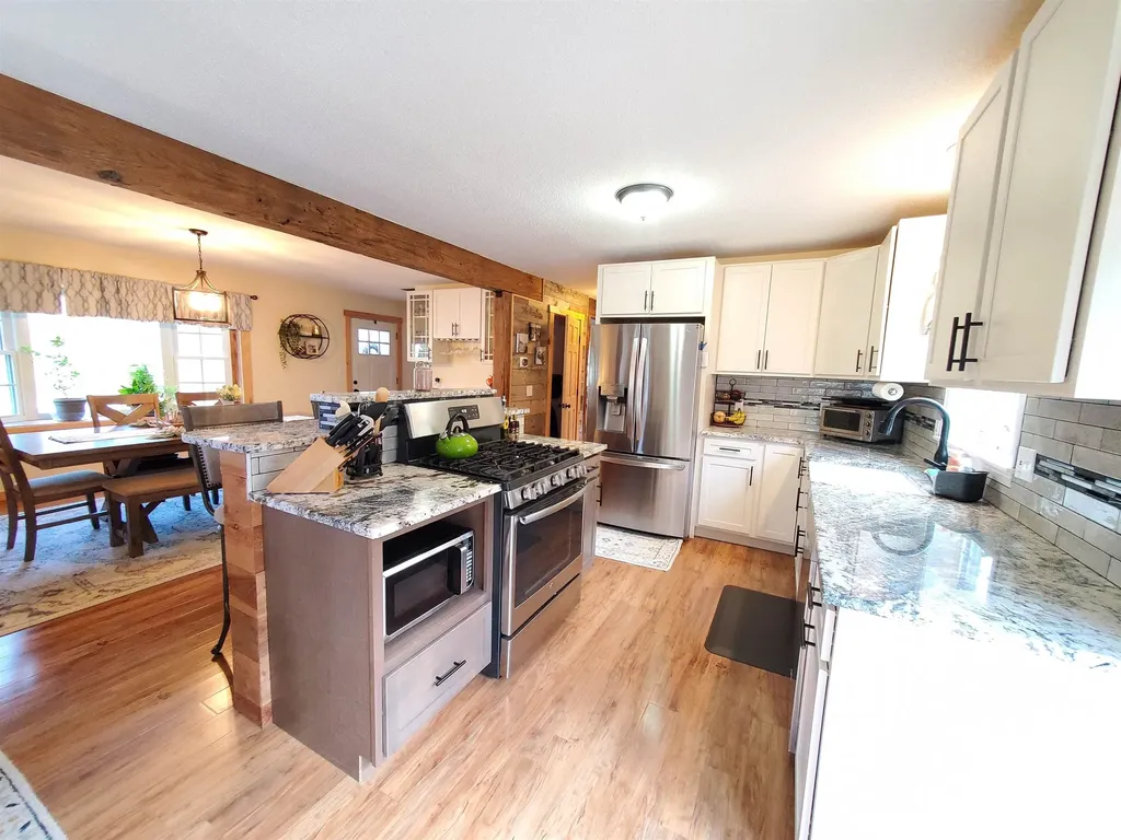 90 Lapan Circle Enfield NH 03748