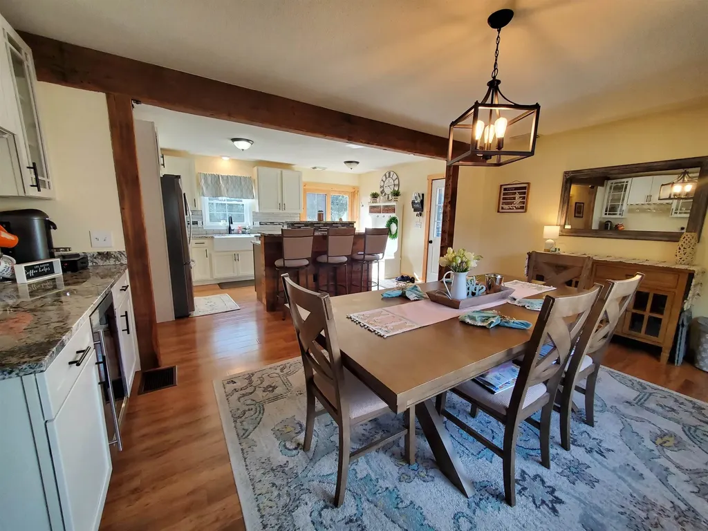 90 Lapan Circle Enfield NH 03748