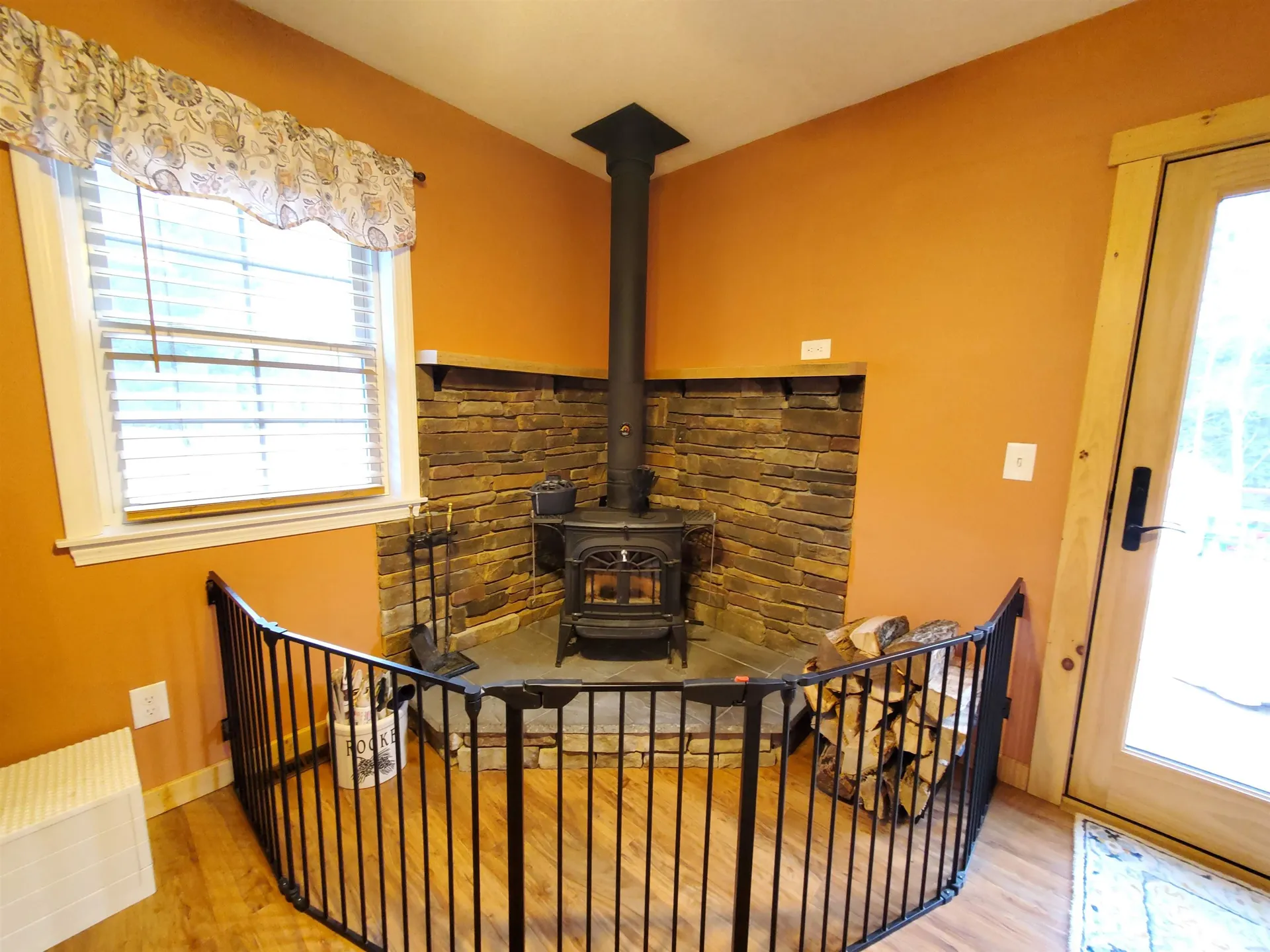 90 Lapan Circle Enfield NH 03748