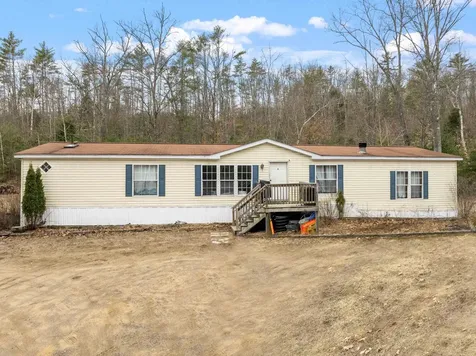 385 Sandogardy Pond Road Northfield NH 03276