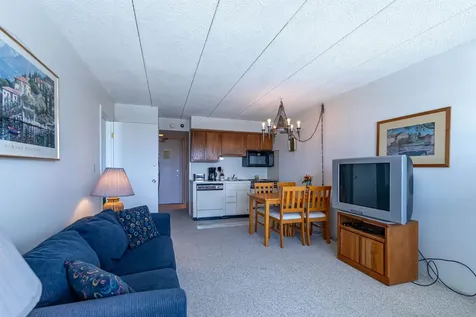 375 Endicott N Street Laconia NH 03246