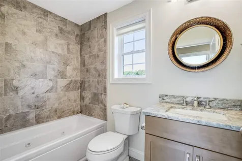 10 Osprey Lane Newmarket NH 03857