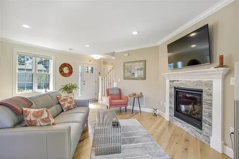 10 Osprey Lane Newmarket NH 03857